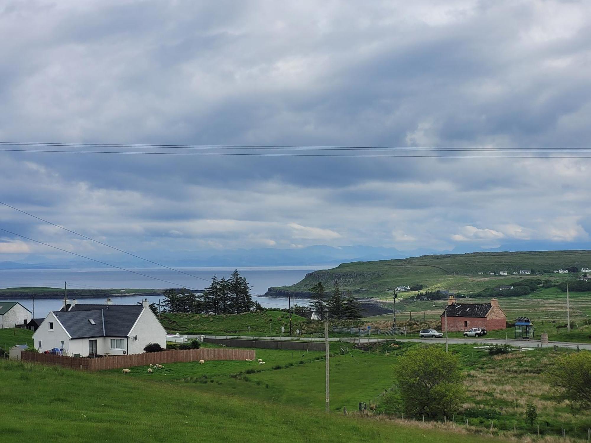 Skye Stays Staffin Buitenkant foto
