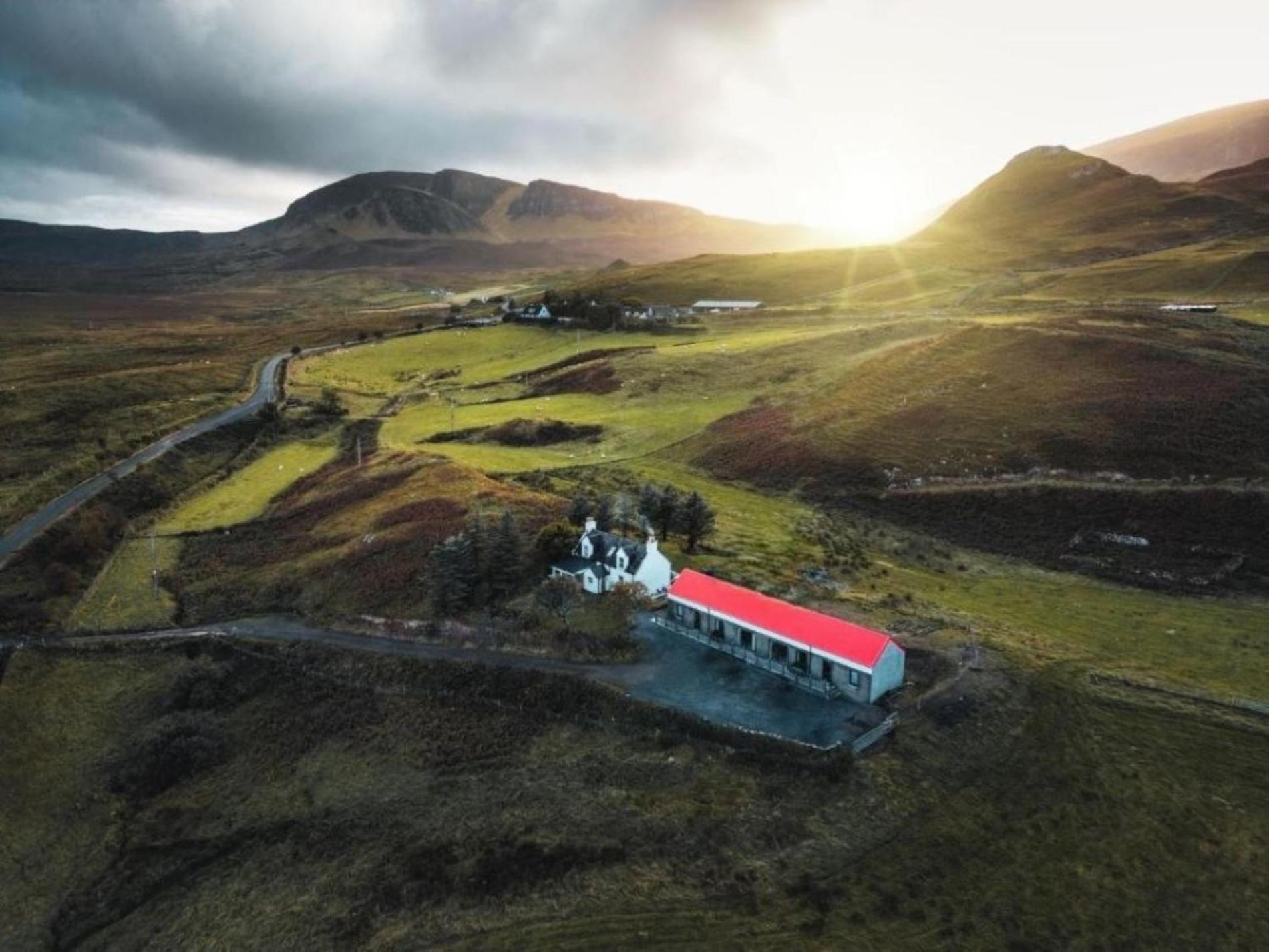 Skye Stays Staffin Buitenkant foto
